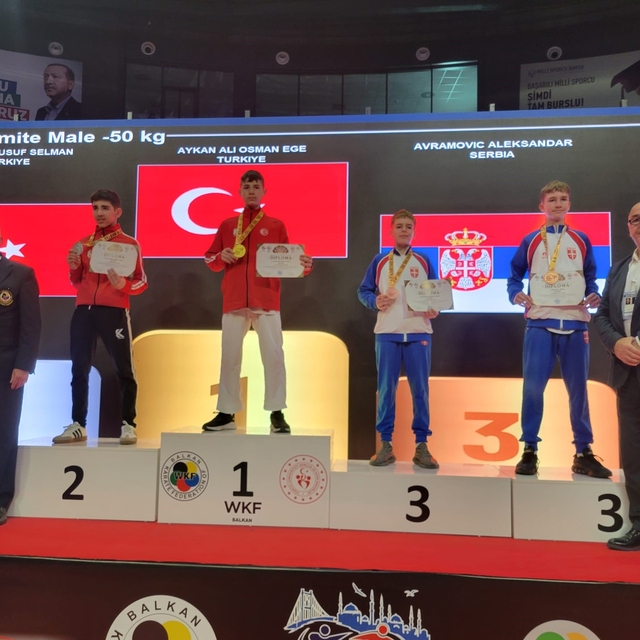 Darıcalı karateciler Balkan Şampiyonası'ndan madalyalarla döndü