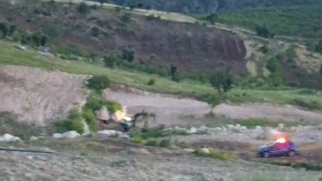 Siirt'te yürek burkan kaza: Babasının kullandığı kepçenin altında kalan minik çocuk hayatını kaybetti