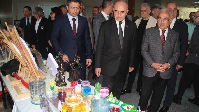 Ordu'da hükümlülerin el emeği ürünleri sergilendi
