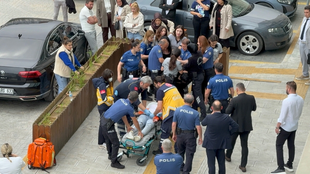 Adliyede görülen dava sonrası ortalık karıştı: 8 kadın gözaltına alındı