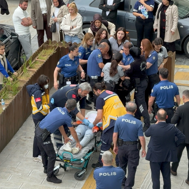 Adliyede görülen dava sonrası ortalık karıştı: 8 kadın gözaltına alındı