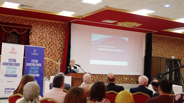 Başkan Prof. Dr. Açık, "Amacımız tütünsüz ve nikotinsiz bir gelecek için ortak bir yol haritası oluşturmak"