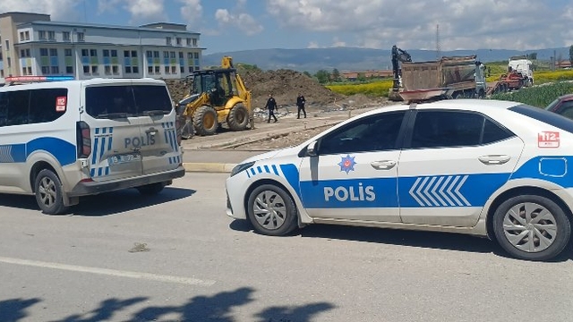 Temel kazısı sırasındaki göçük; 1 yaralı