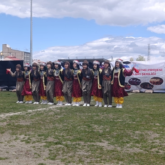 Anadolu'nun ritmi Kars'ta yeniden yankılandı
