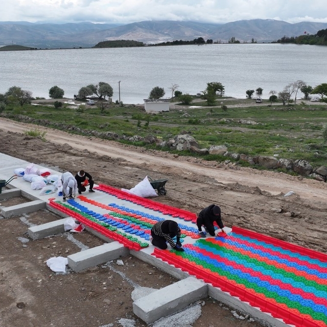 Türkiye'nin en uzun renkli kaydırağı Gebere'de hizmete hazırlanıyor