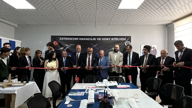 Yüksekova'da 'Astronomi, Havacılık ve Uzay Atölyesi' açıldı