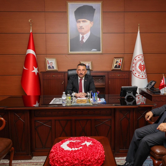 Vali Hacıbektaşoğlu, İl Müftüsü Demir'i kabul etti
