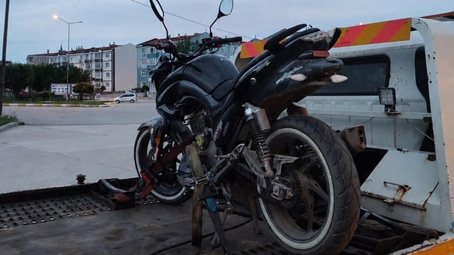 Edirne'de abart egzozlu motosiklet sürücüsüne 27 bin lira ceza