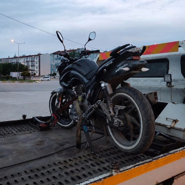 Edirne'de abart egzozlu motosiklet sürücüsüne 27 bin lira ceza
