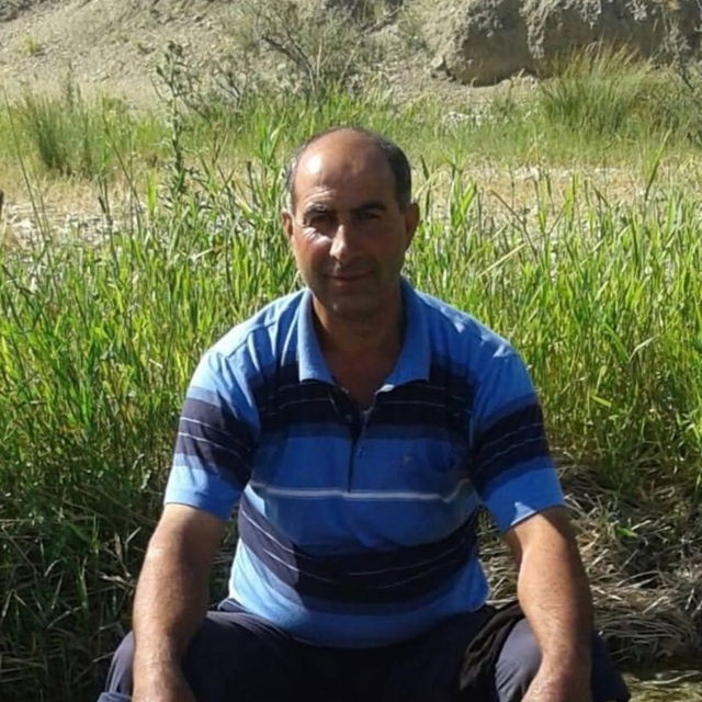 Van'da otomobilin çarptığı baba hayatını kaybetti, oğlu yaralandı