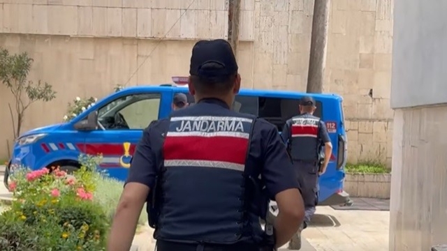 Güvenlik güçlerinden vatandaşlara HAYAT 112 ACİL uygulaması tanıtımı