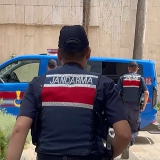 Güvenlik güçlerinden vatandaşlara HAYAT 112 ACİL uygulaması tanıtımı