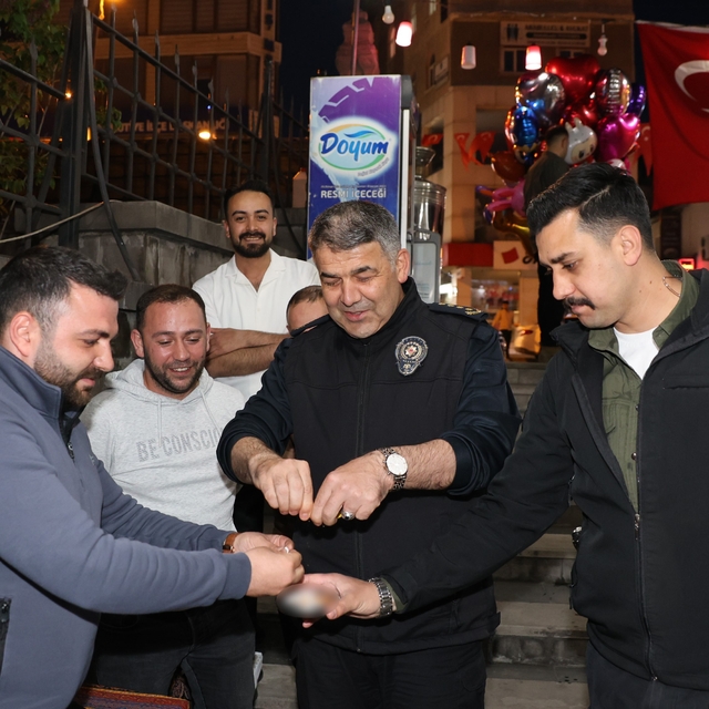 Erzurum'da Emniyet Müdürü tavsiye etti, vatandaş sigarayı bıraktı