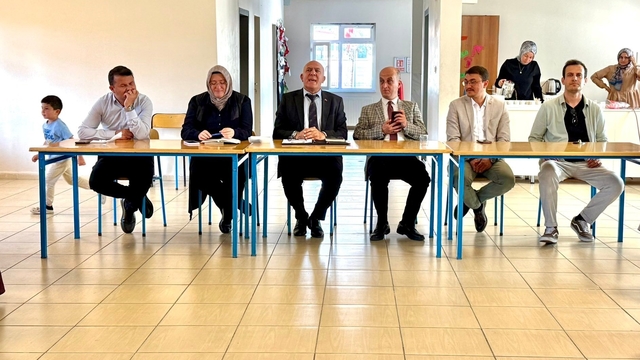 Hisarcık'ta kitap söyleşisi programı düzenlendi