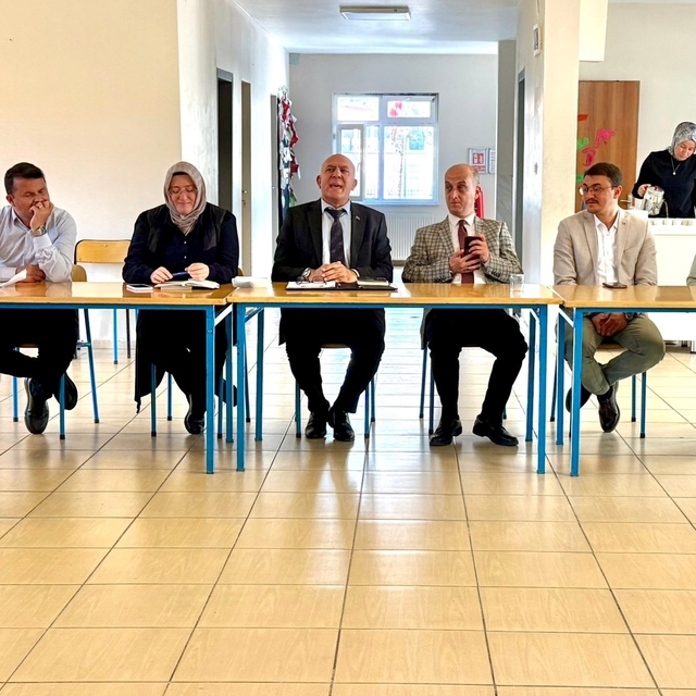 Hisarcık'ta kitap söyleşisi programı düzenlendi