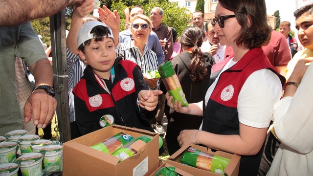 Çanakkale'de miniklerle Dünya Süt Günü kutlaması