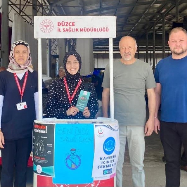 Çarşıda pazarda sağlıkla ilgili bilgilendirme
Çilimli ilçesinde sigaraya ka...
