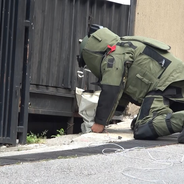Bursa'da bomba tatbikatı gerçeği aratmadı
Çevrede geniş güvenlik önlemi alı...