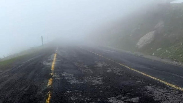 Sahara Geçidi'nde yoğun sis ulaşımı olumsuz etkiledi
