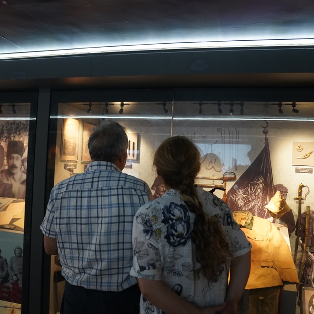 Çanakkale Savaşları Mobil Müzesi kapılarını Avrupa'da ziyaretçilere açtı