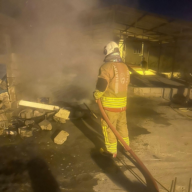 Reyhanlı'da ev yangını