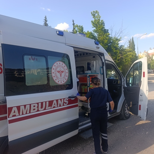 Yüksekten düşen çocuk yaralandı