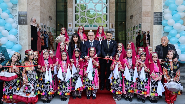 Sivas'ta hayat boyu öğrenme sergisi açıldı