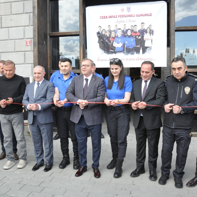 Kars'ta Ceza İnfaz Kurumları eğitim sergisi açıldı