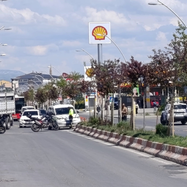Ağrı'da şüpheli çanta kontrollü şekilde patlatıldı