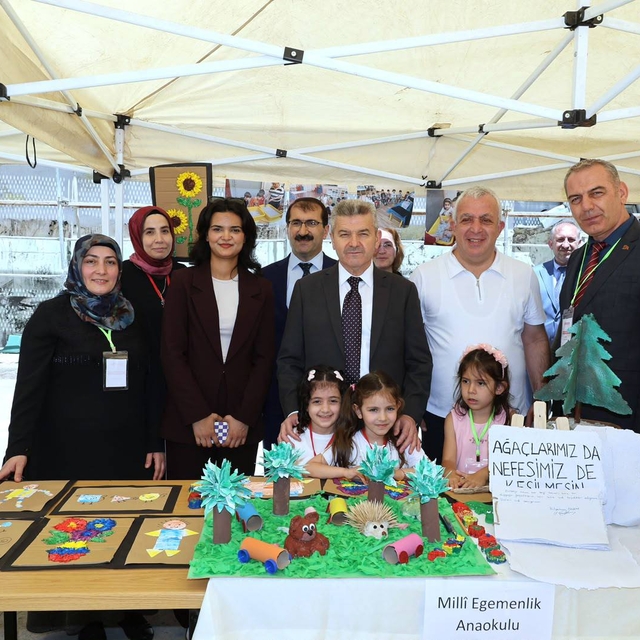 Artvin'de "Harezmi Eğitim Modeli" projelerinin yer aldığı sergi açıldı