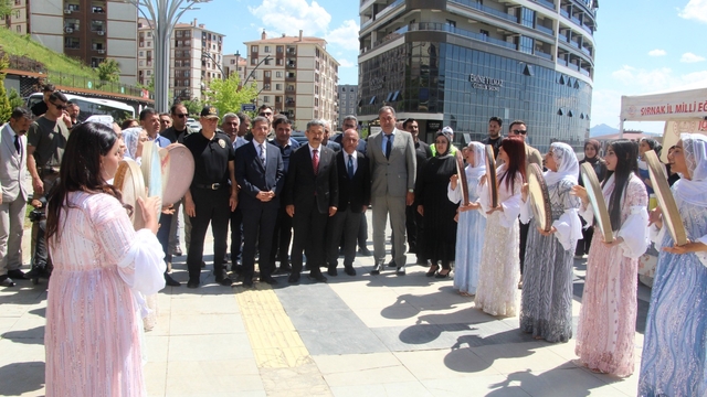 Şırnak'ta "Hayat Boyu Öğrenme" sergisi açıldı