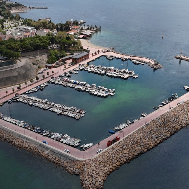 Darıca'da balıkçı barınağı işletmesi belediyeye geçti, ücretler kaldırıldı