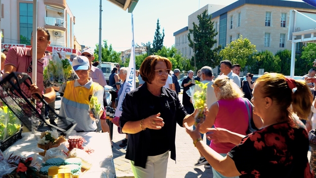 Didim Belediyesi'nden ücretsiz fide dağıtımı