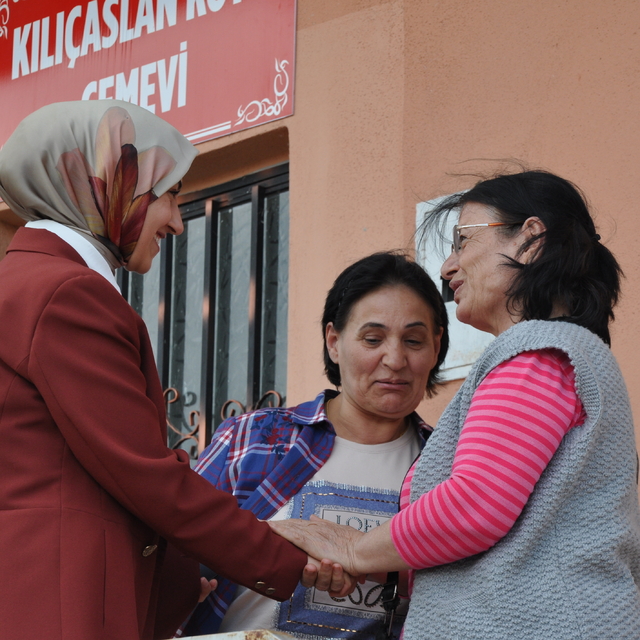 Gümüşhacıköy Kaymakamı Güneş köy ziyaretlerini sürdürüyor
