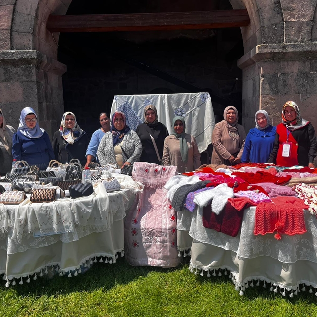 İncesu'da "Hayat Boyu Öğrenme Haftası" kapsamında sergi açıldı