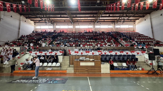 Kahramanmaraş'ta "Geleneksel Çocuk Oyunları Şenliği" düzenlendi