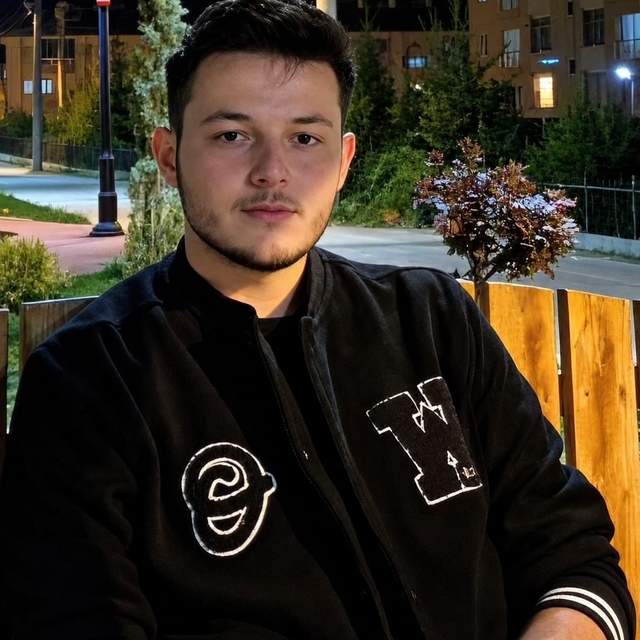 Tırı sollamak isterken kaza yapan motosiklet sürücüsü hayatını kaybetti