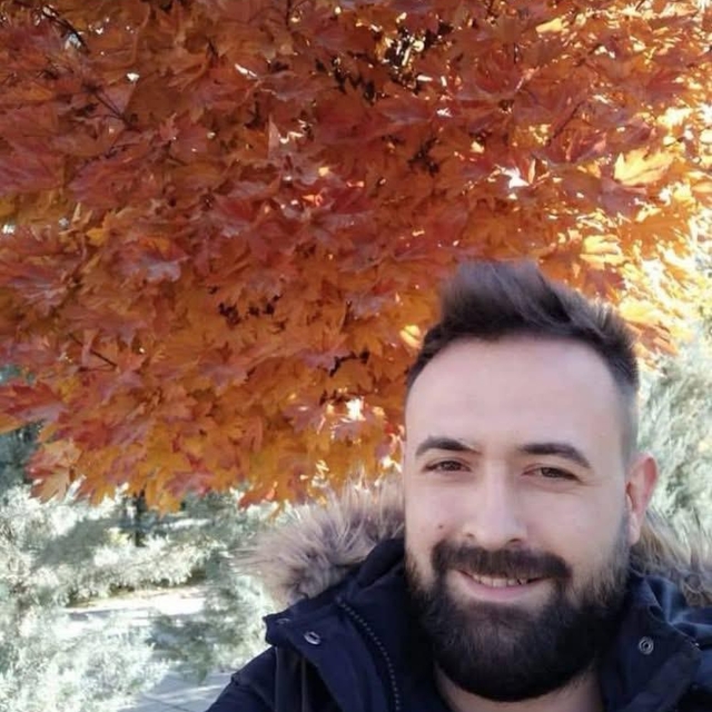 Parkta bıçaklanan şahıs 2 günlük yaşam mücadelesini kaybetti