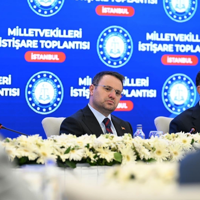 Adalet Bakanı Gürlek İstanbul milletvekilleriyle görüştü