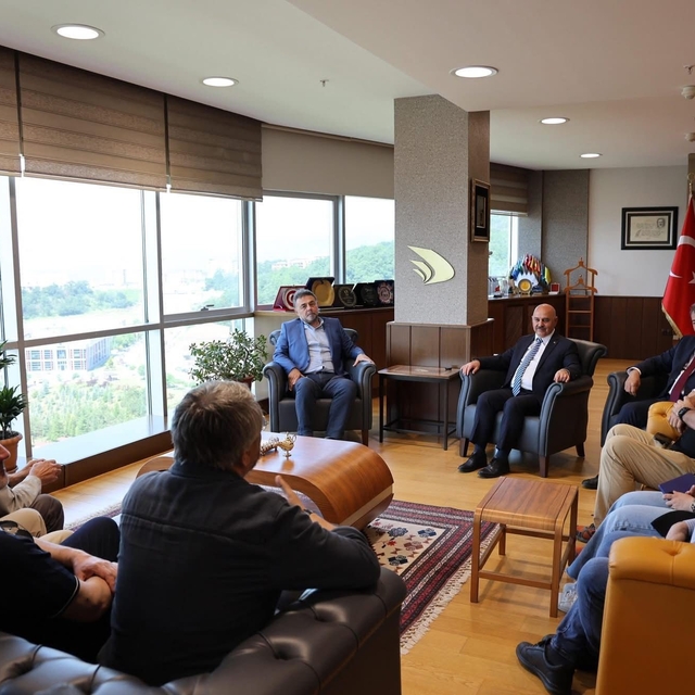 Çalışan Gazeteciler öneri ve taleplerini Rektör Prof. Dr. Sözbir'e anlattıl...