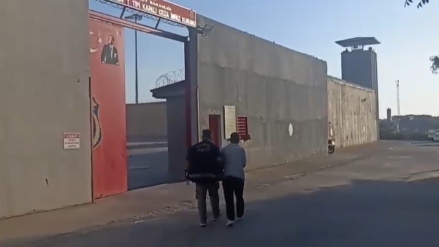 Hatay'da hapis cezasıyla aranan 2 şahıs yakalandı