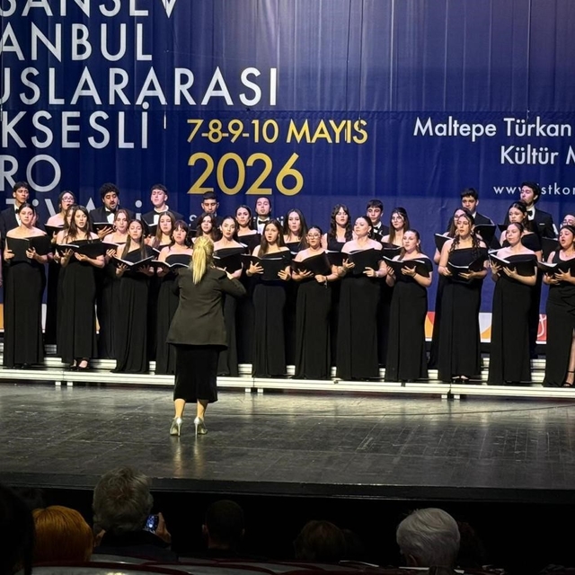 Manisa'nın koroları festivallere damga vurdu