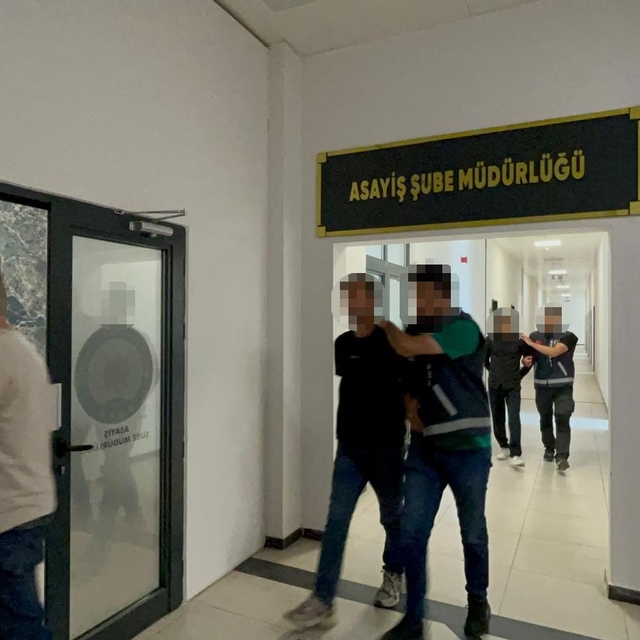 Kocaeli'de iş yerinden beyaz eşya çalan 2 şüpheli tutuklandı
