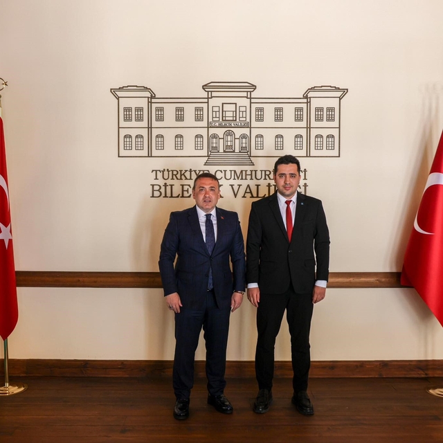Vali Sözer, Tügva Bilecik İl temsilcisi Tatlı ile bir araya geldi