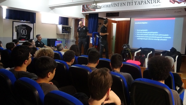Yaz tatilinde deniz polislerinden kritik uyarılar
"Bir dakikalık dikkatsizlik ölümle sonuçlanabilir"