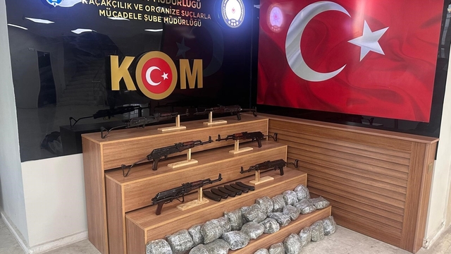 Şanlıurfa'da silah ve uyuşturucu operasyonu: 2 tutuklama