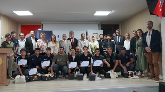 Lise öğrencileri MUSKİ sınıfı eğitiminin ilk etabını tamamladı