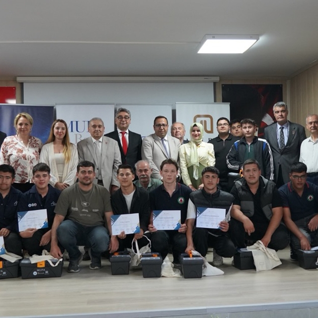 Lise öğrencileri MUSKİ sınıfı eğitiminin ilk etabını tamamladı