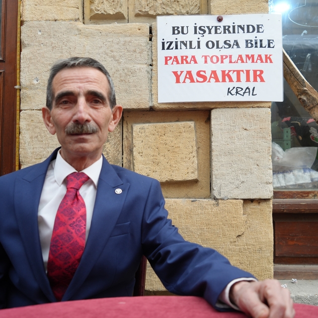 Bayburtlu esnaftan yeni kural: Önce siyaset konuşulmasını şimdi de para top...
