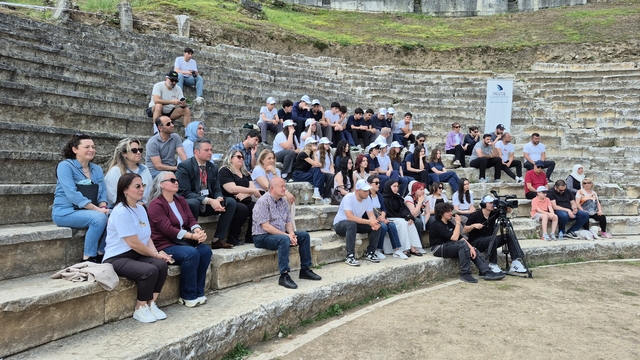 Antik tiyatroda gladyatör izleri
Tüneldeki kalkan motifi sırrı çözdü